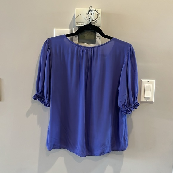 Velvet By Graham & Spencer Chelsey Challis Vneck Top Purple - Picture 5 of 10